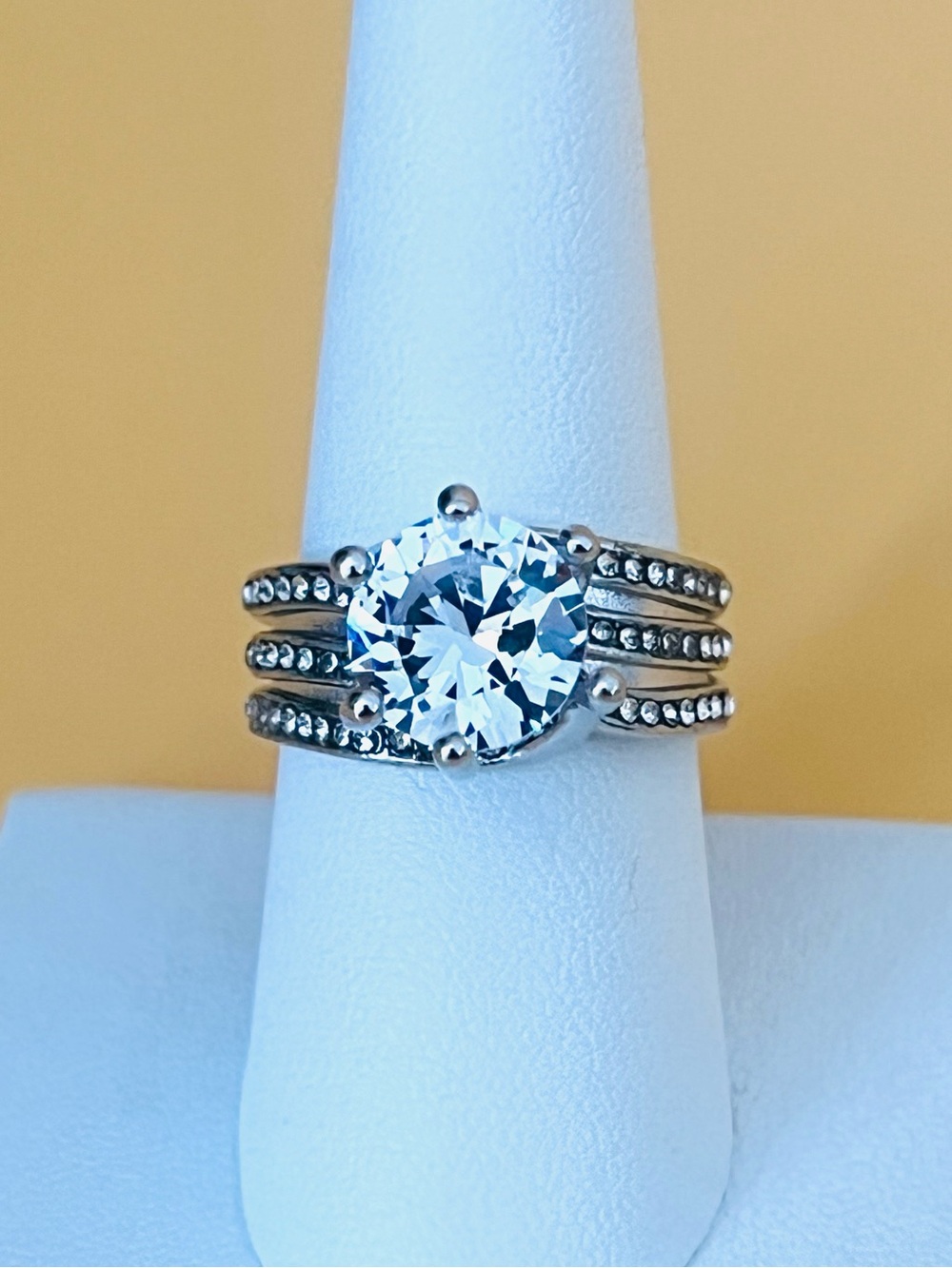 Stainless steel statement Ring size 8, large round Clear CZ